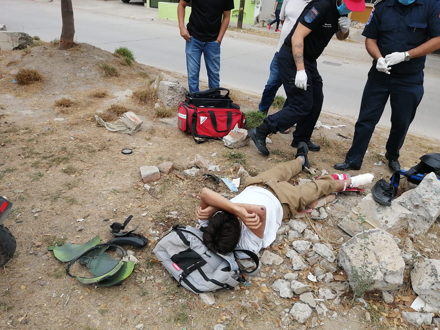 Los estudiantes fueron atendidos por paramédicos de Bomberos.