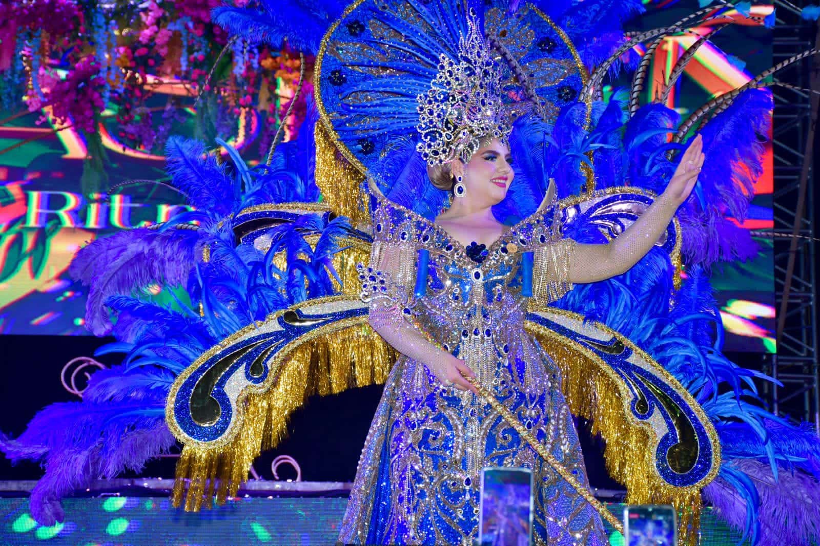 Alondra Camacho reina del Carnaval de Guamúchil 2024