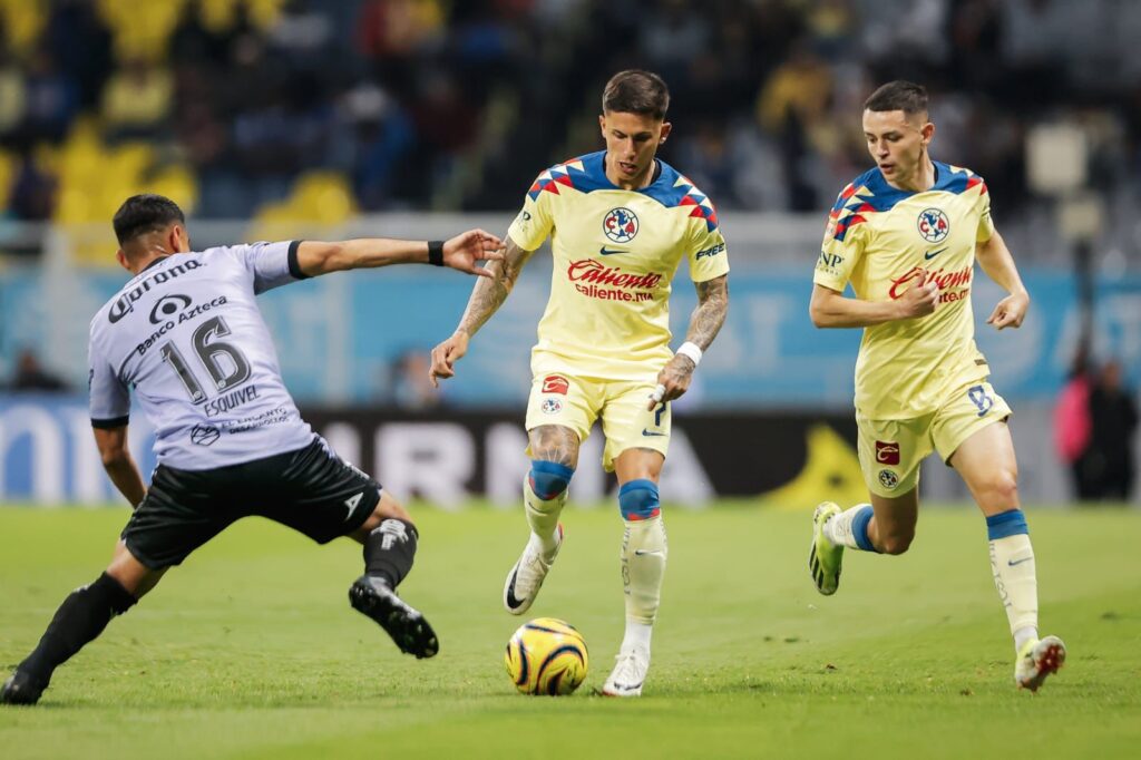 Mazatlán le sacó un punto al actual campeón de la Liga MX en la cancha del estadio Azteca.