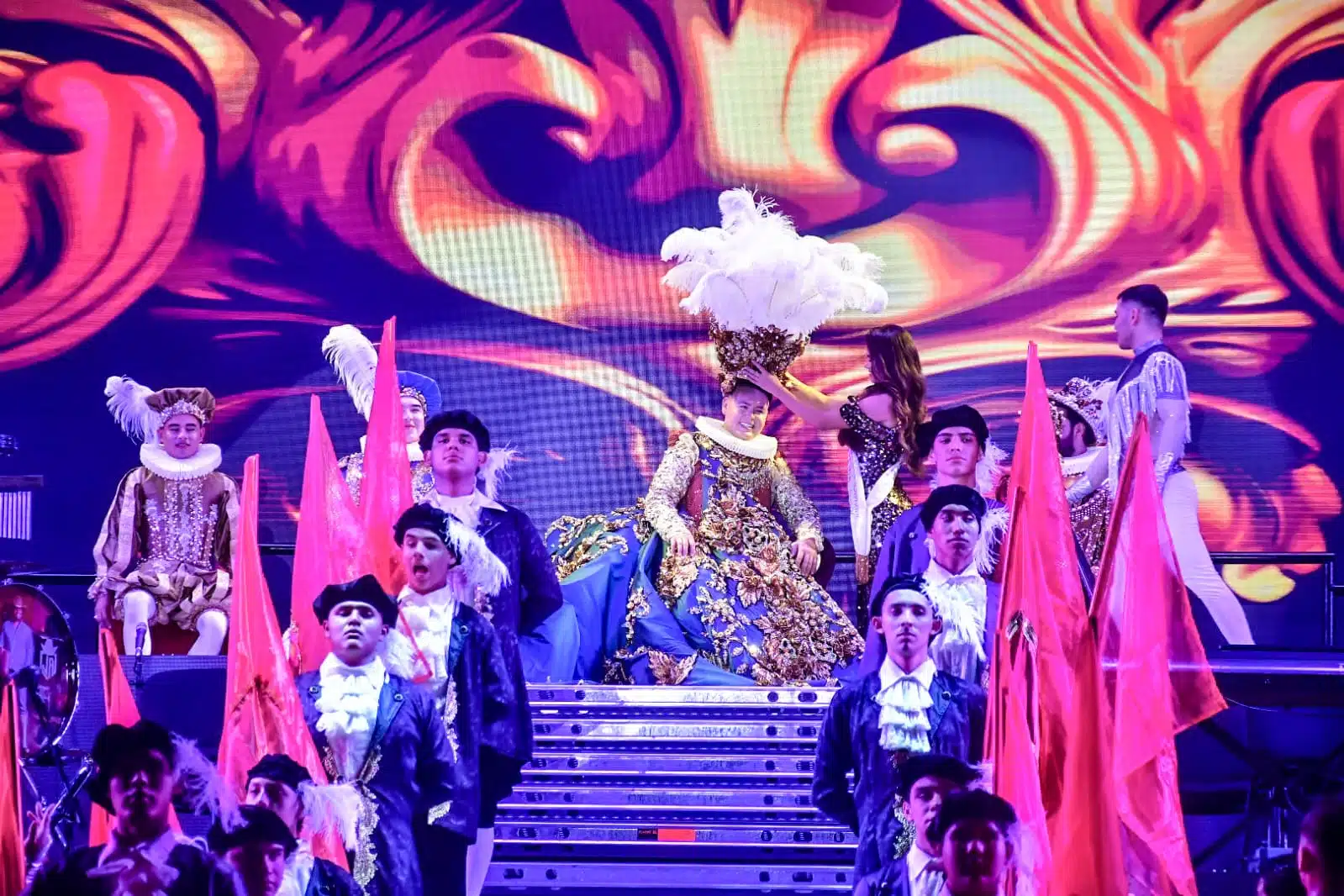 Héctor ll recibió los atributos reales como Rey de la Alegría del Carnaval Internacional de Mazatlán 2024
