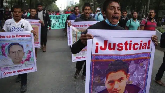 Ordenan recaptura de militares implicados en caso Ayotzinapa
