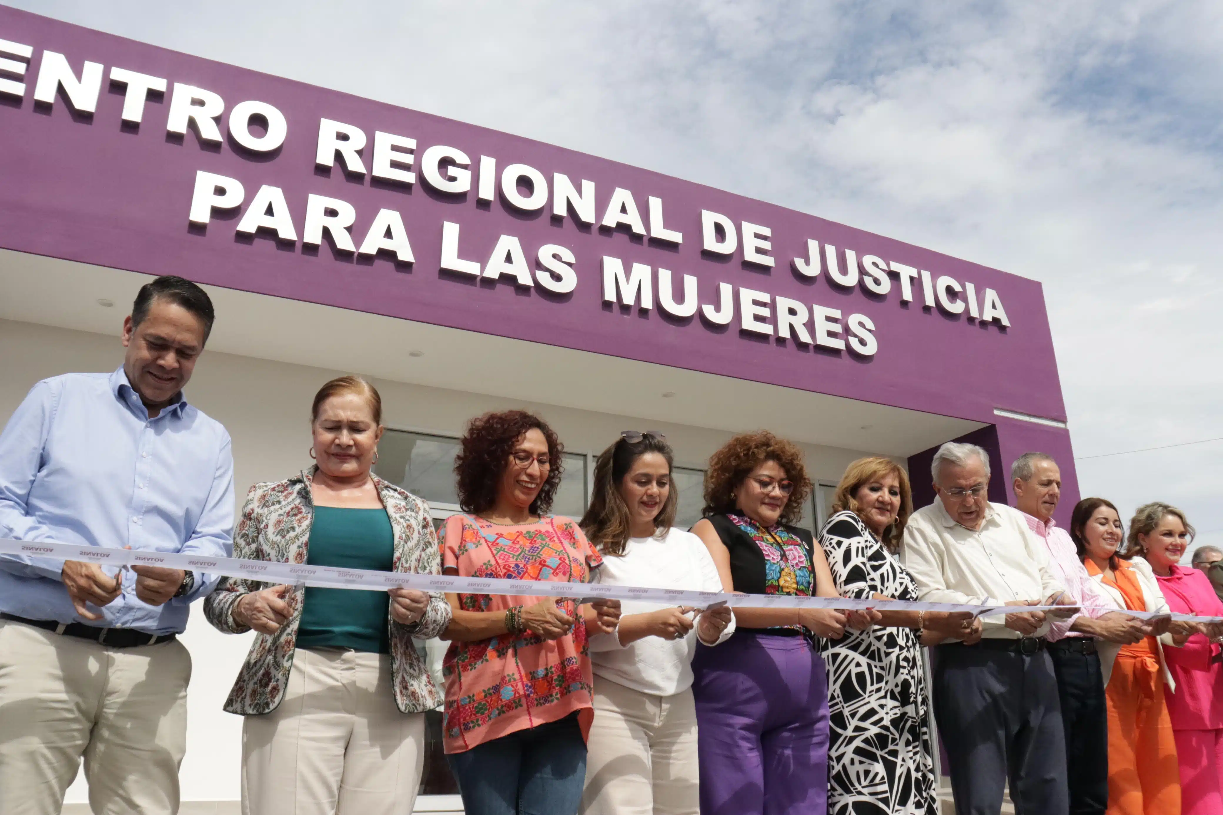 Corte del listón del Centro Regional de Justicia para las Mujeres Zona Norte