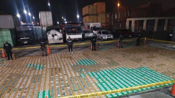 Decomisa Ecuador seis toneladas de cocaína que serían enviadas a México