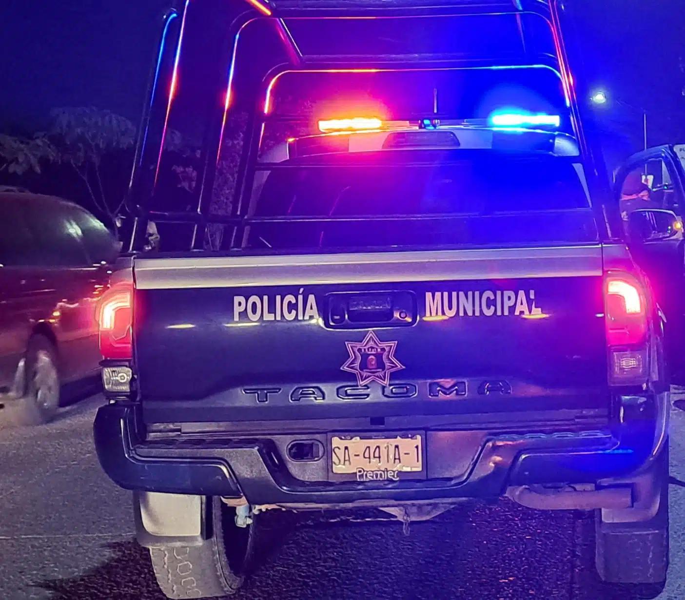 Policías realizaron un rondín en el área, pero los asaltantes no fueron encontrados.