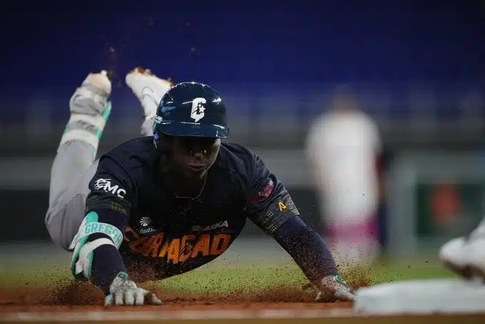 Didi Gregorius dio triple productor de tres anotaciones por Curazao