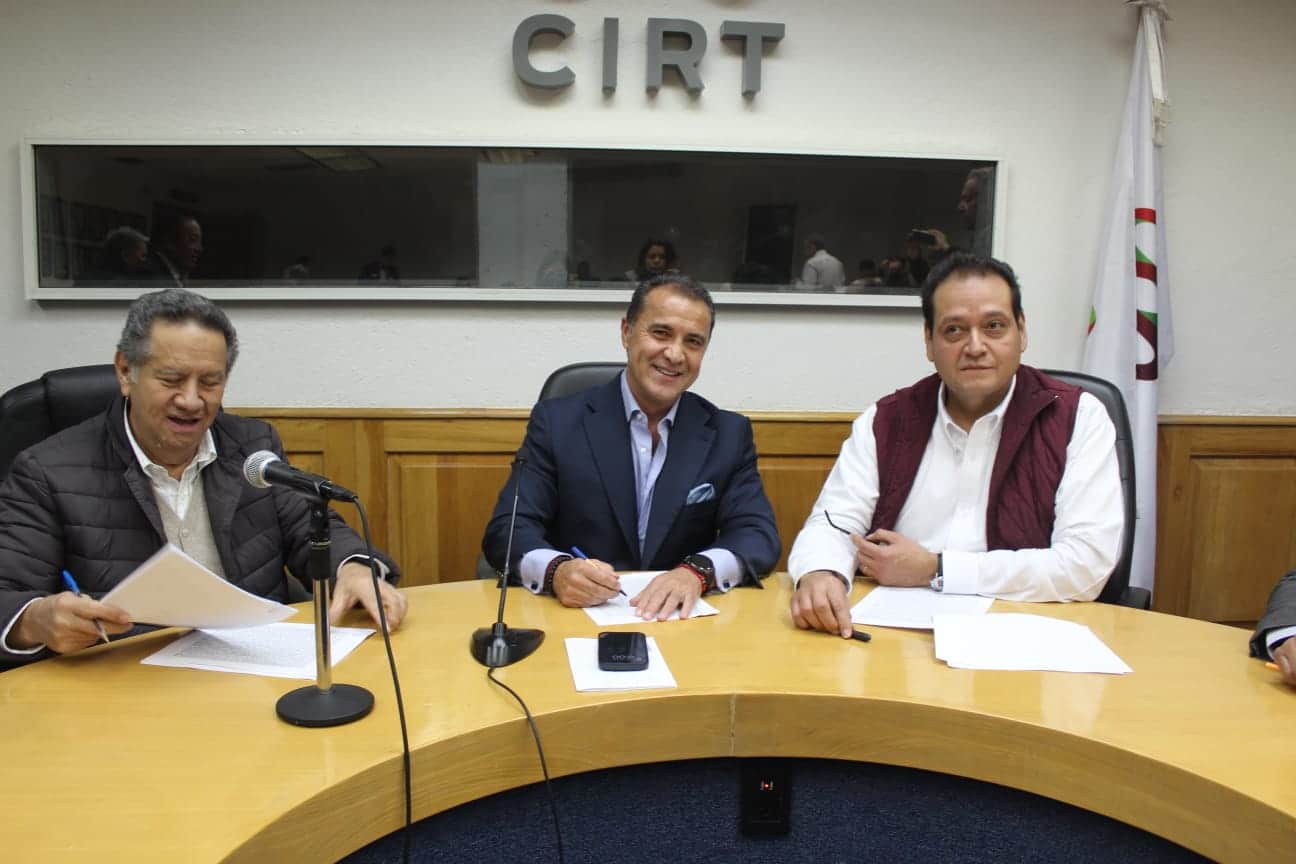 Acuerdan aumento del 4.7% para trabajadores de televisión y radio