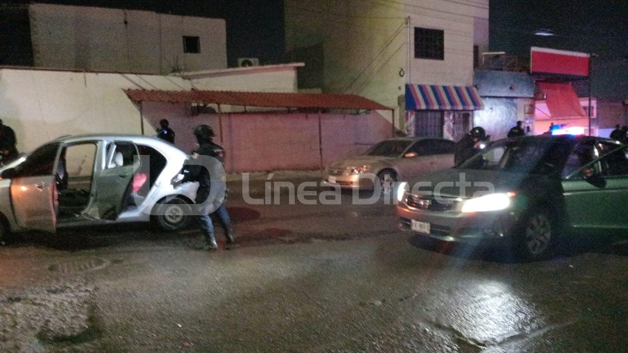 Las autoridades mantienen un operativo en la zona.