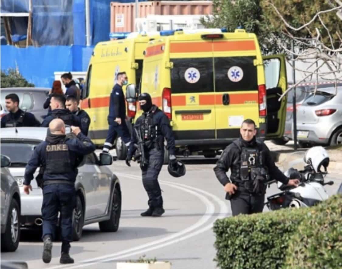 Ex empleado asesina a tres personas en Grecia, y termina quitándose la vida