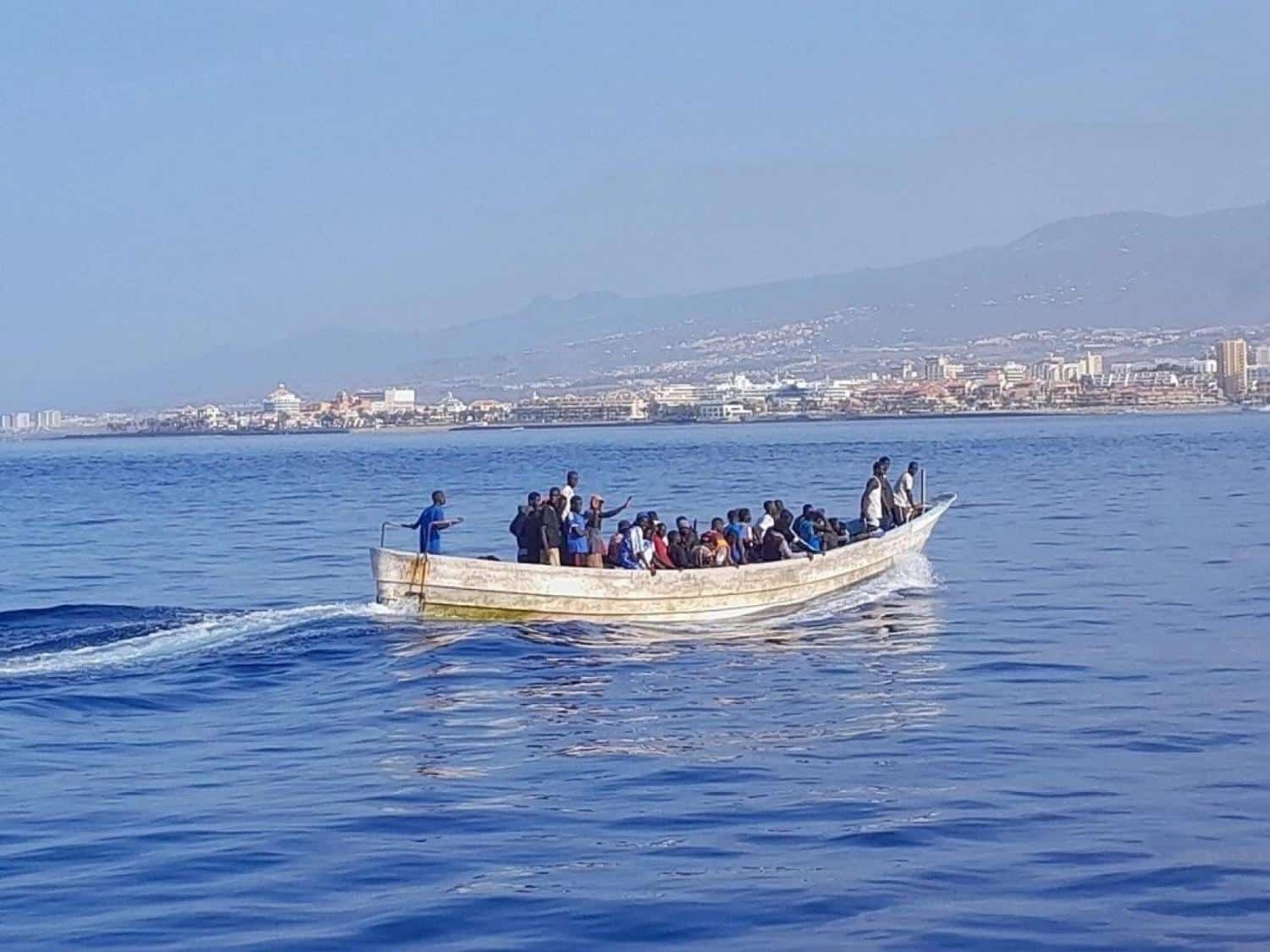Fallecen 23 personas tras naufragio