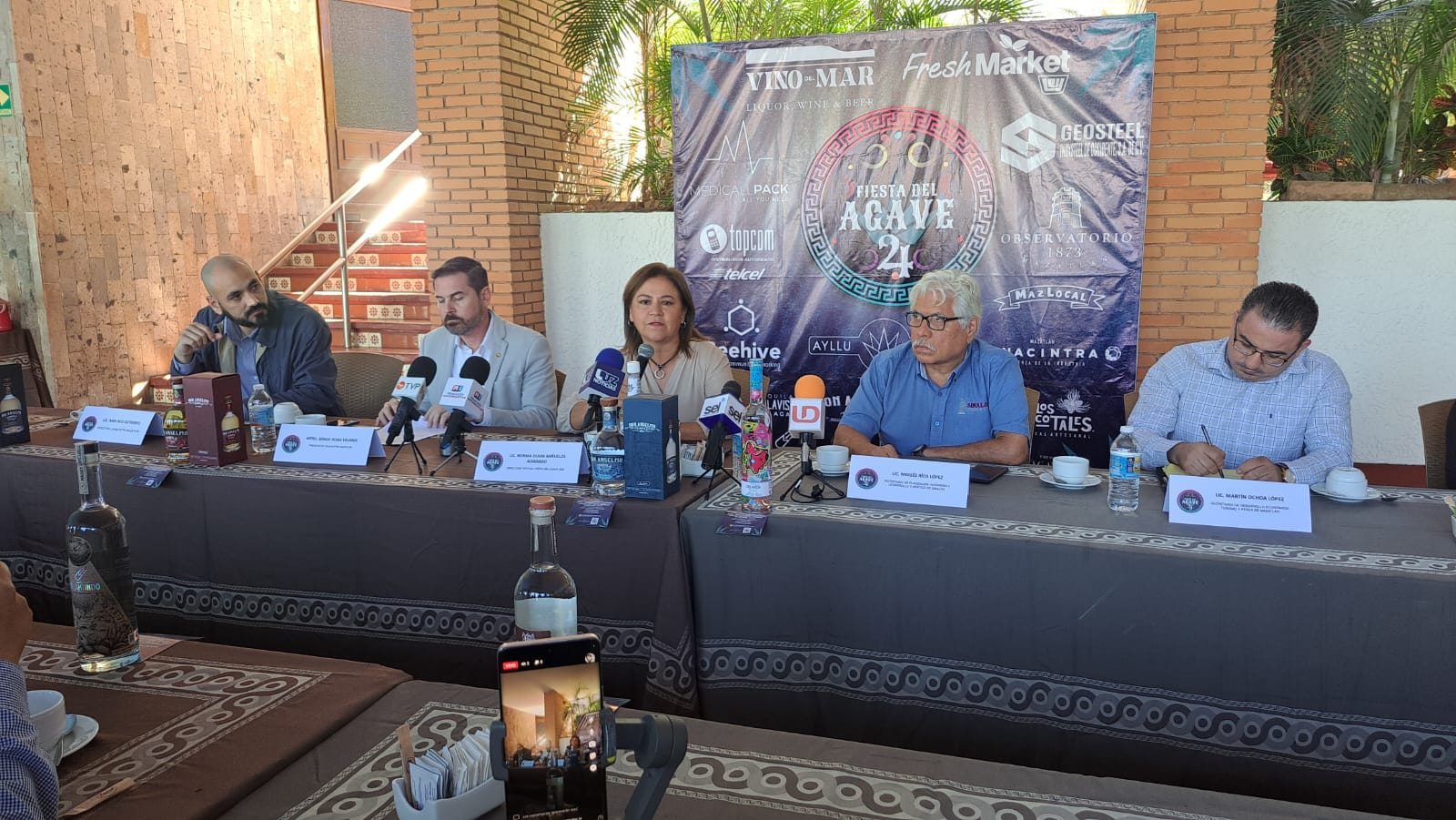 Conferencia de prensa sobre la Fiesta del Agave en Mazatlán