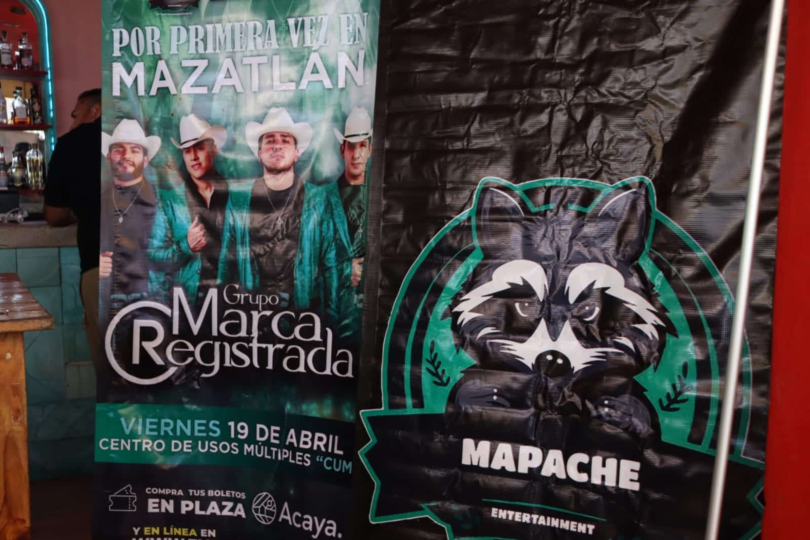 Cartelera que promociona que estará el Grupo Marca Registrada en Mazatlán