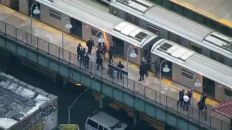 Hallan restos humanos en tren de Nueva York