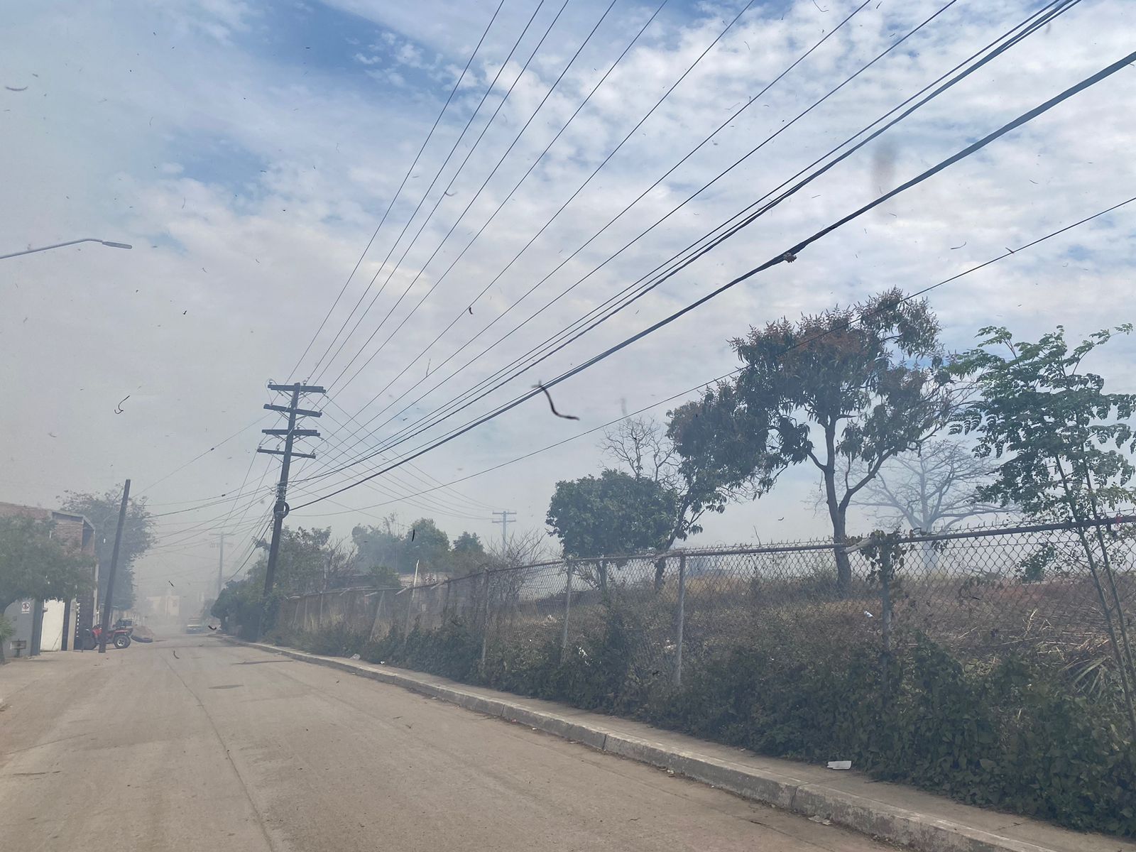 Incendio de un terreno baldío en Villa Unión