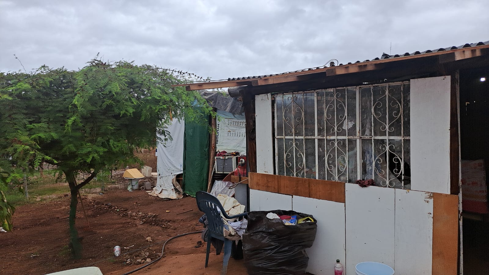 Casas de madera en Invasión Santana en Mazatlán