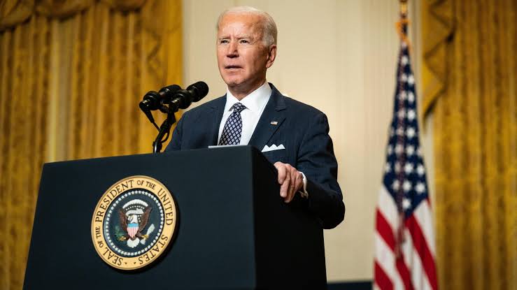 Joe Biden señala a Putin como responsable por la muerte de Navalni