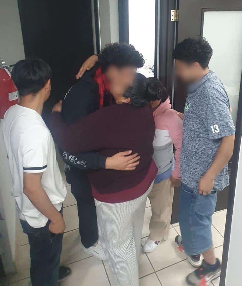 Juan, Emmanuel, y un joven de 15 años de edad fueron reclutados en Hermosillo, Sonora, con engaños