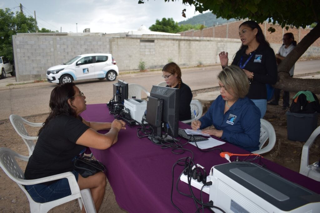 Invitan a vecinos de la colonia Loma Bonita, fraccionamiento Villa Tutuli y sus alrededores, a aprovechar el programa “Jumapam más cerca de ti”. 