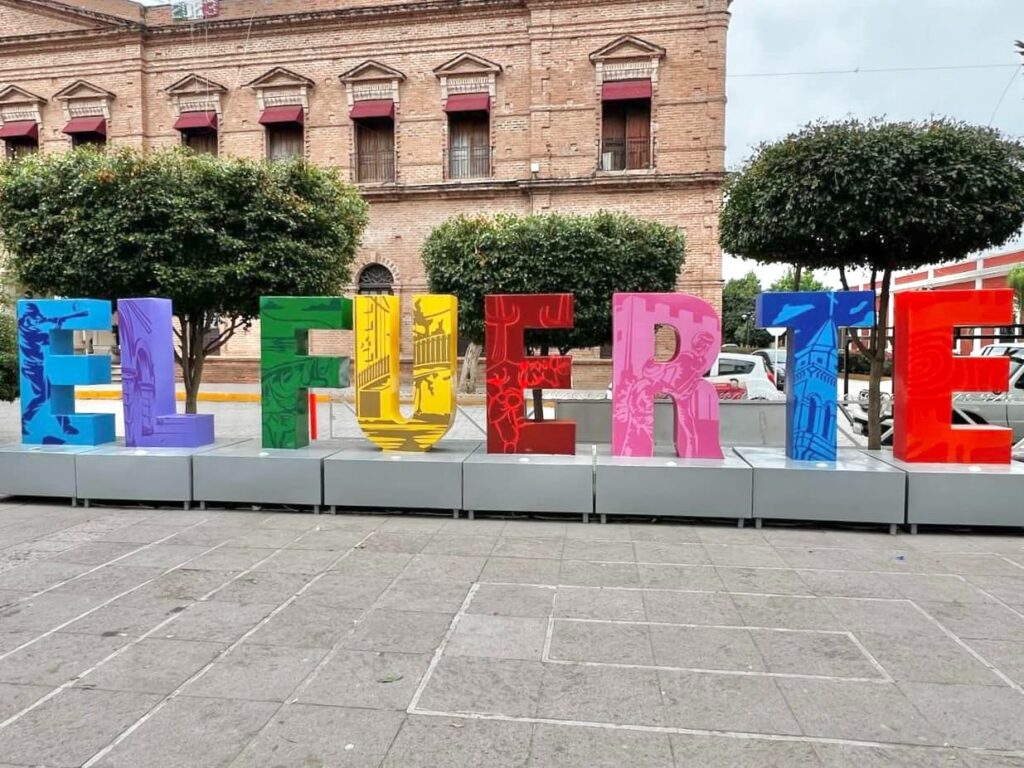 Letras de El Fuerte