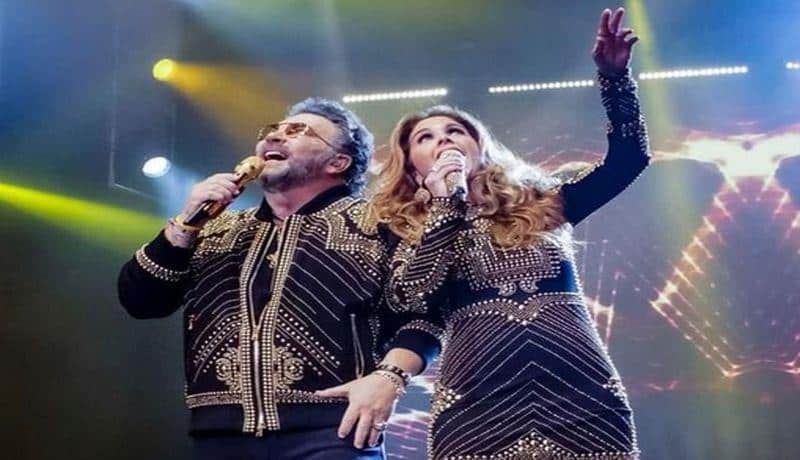 ¿regresó El Amor Lucero Sorprende A Mijares Con Un Beso En Pleno Concierto Video Línea Directa 