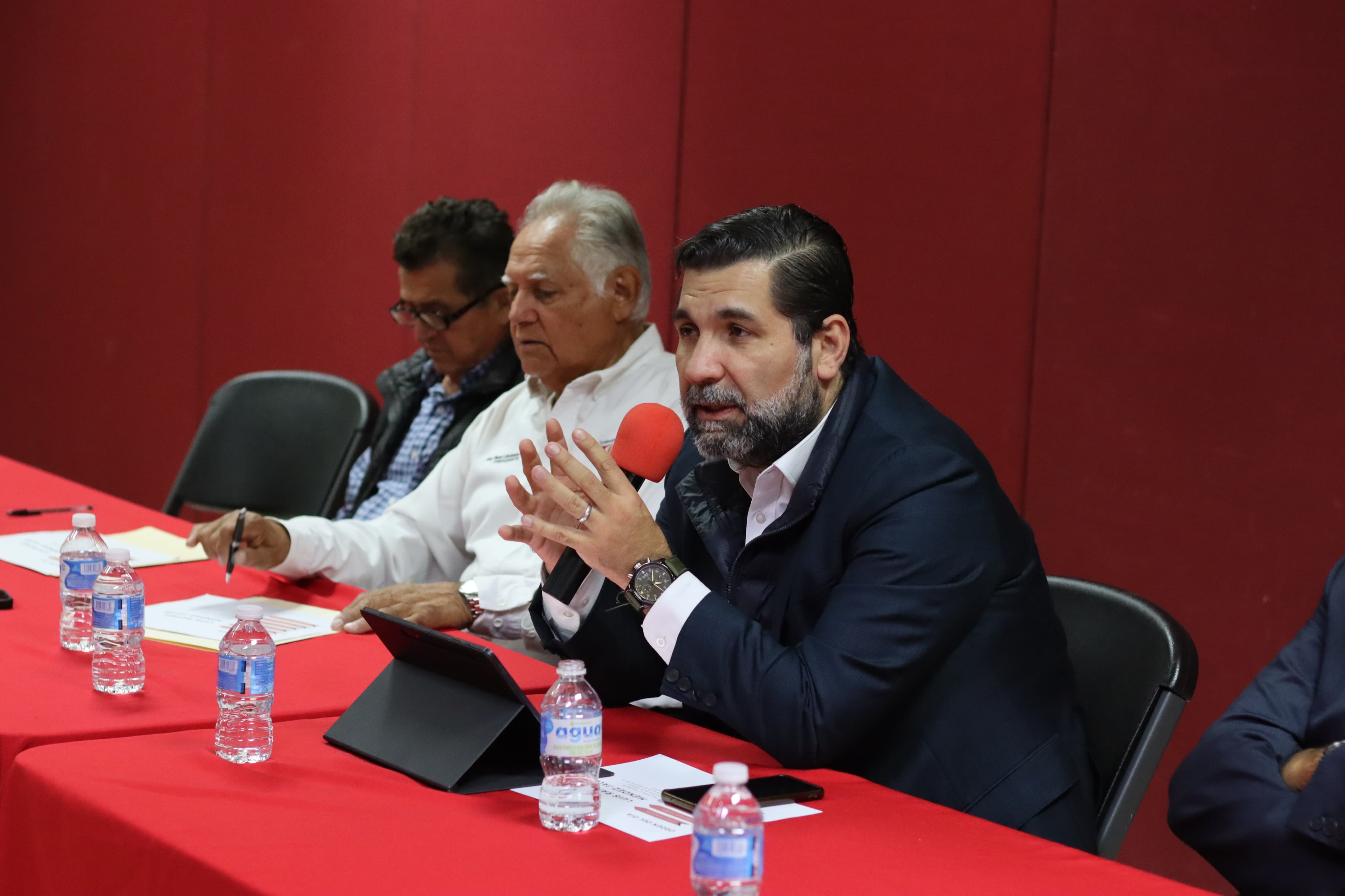 Presentación para agremiados del candidato a presidente nacional de la CMIC, Luis Mendez. Diálogos para el futuro de la construcción en México