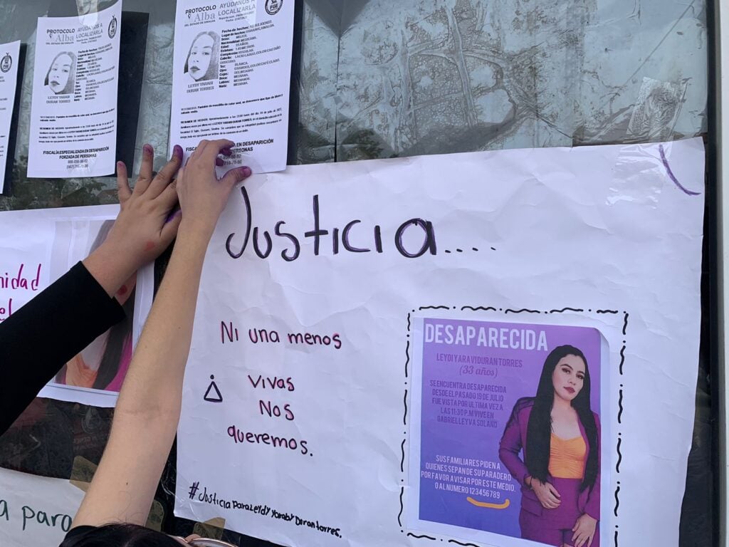 Manifestación en la Fiscalía General del Estado en Guasave