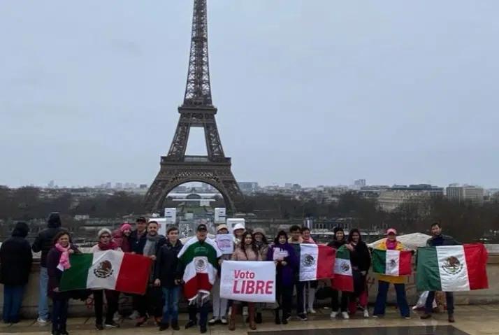 Mexicanos en el exterior se unen a la Marcha por la Democracia