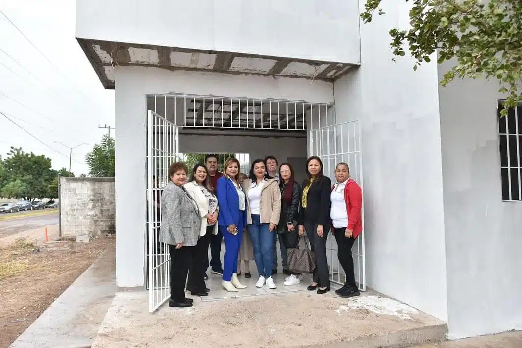 María Teresa Guerra Ochoa en el lugar donde será la inauguración del Centro Regional de Justicia para las Mujeres en Los Mochis