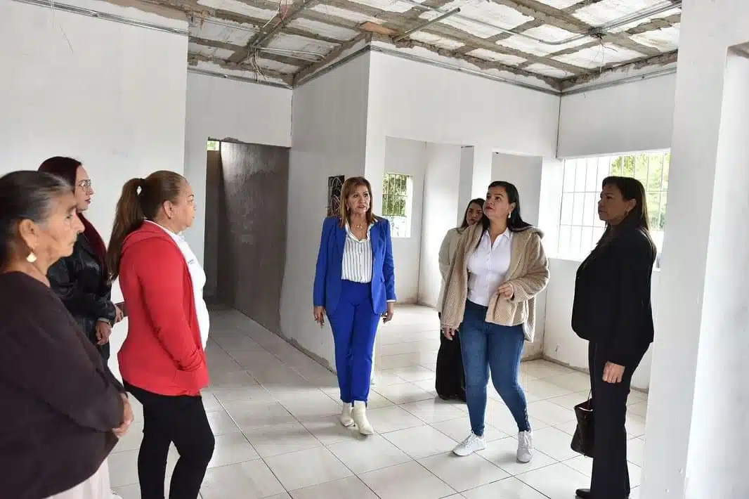 María Teresa Guerra Ochoa en el lugar donde será la inauguración del Centro Regional de Justicia para las Mujeres en Los Mochis