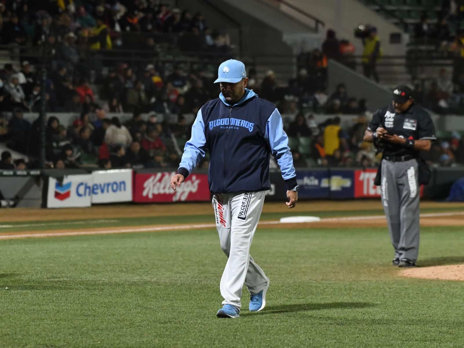 Óscar Robles dejó de ser manager de Algodoneros de Guasave.
