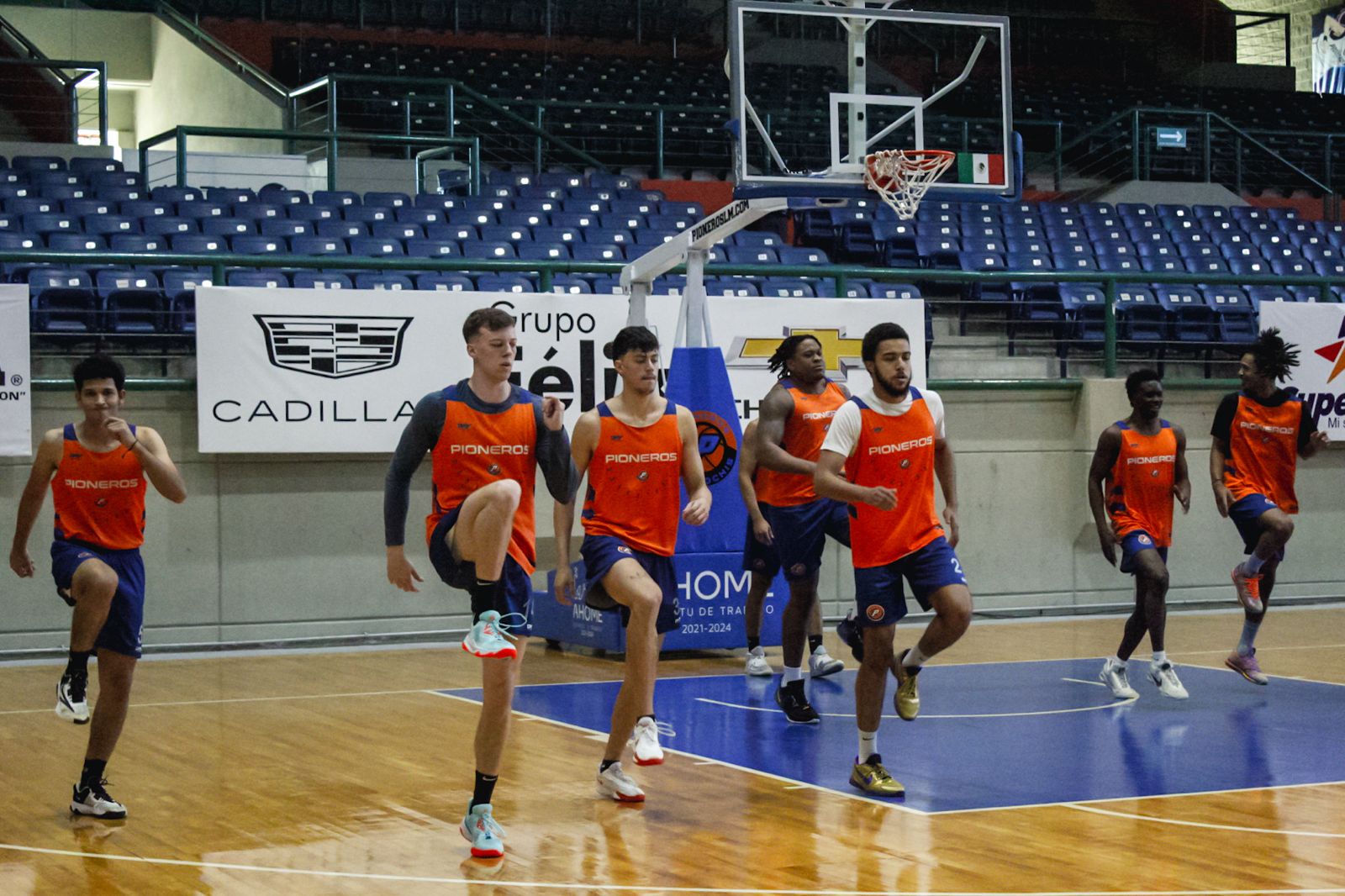 El club Pioneros de Los Mochis hace pretemporada en el CUM