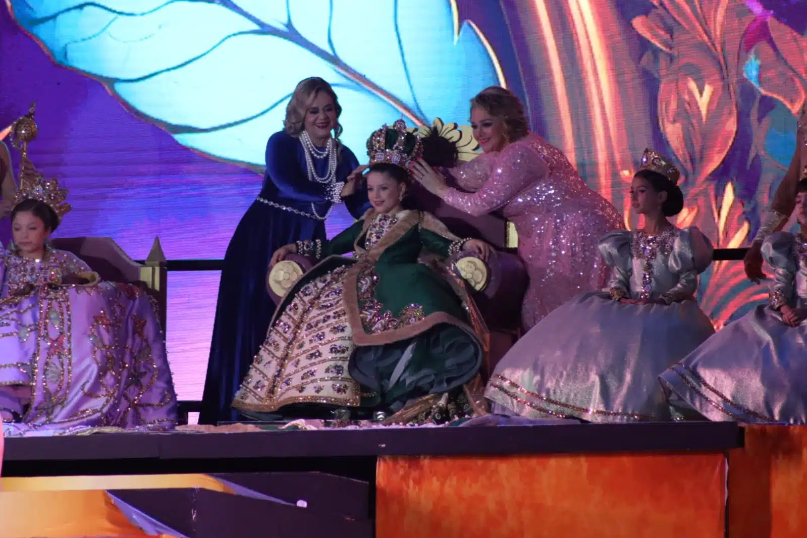María Paula I fue coronada esta noche como Reina Infantil del Carnaval de Mazatlán 2024 