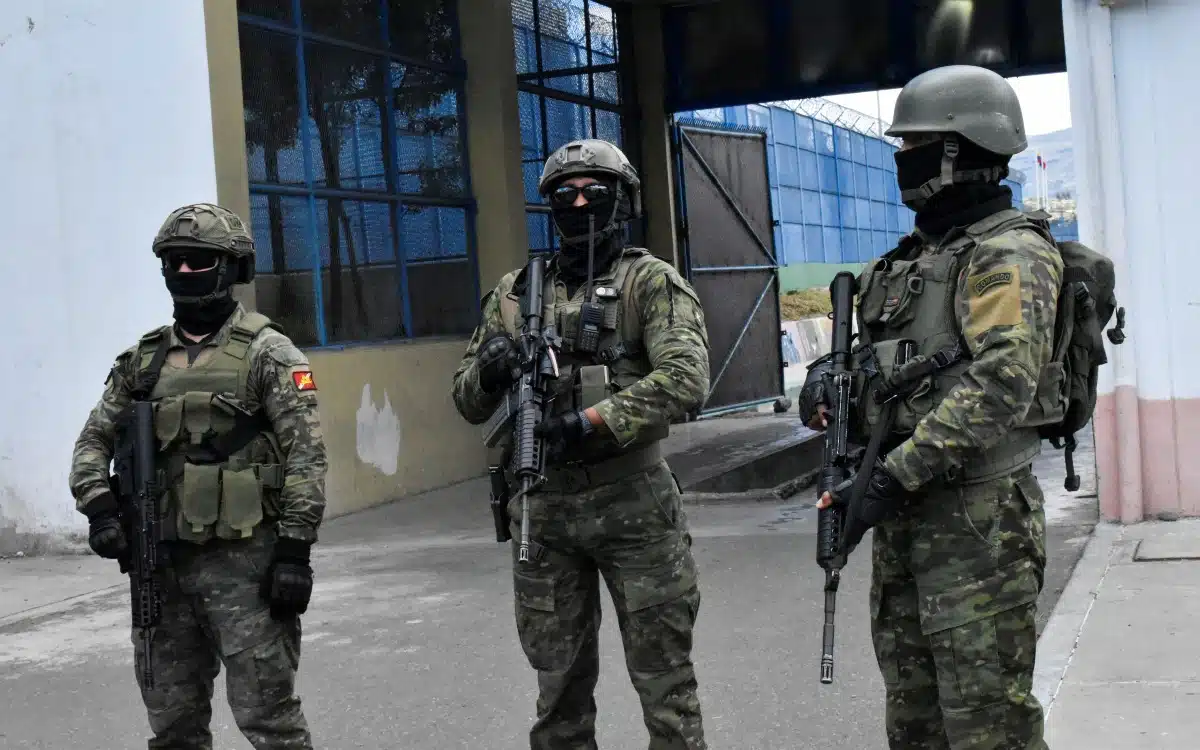 Reportan 12 criminales abatidos en Ecuador tras estado de excepción