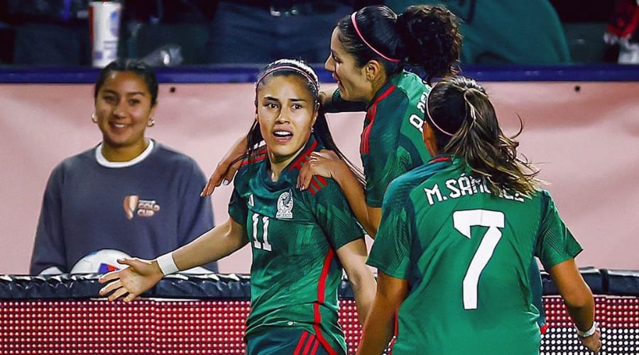 La selección mexicana aseguró el liderato del Grupo A y el pase directo a los cuartos de final de Copa Oro Femenil.