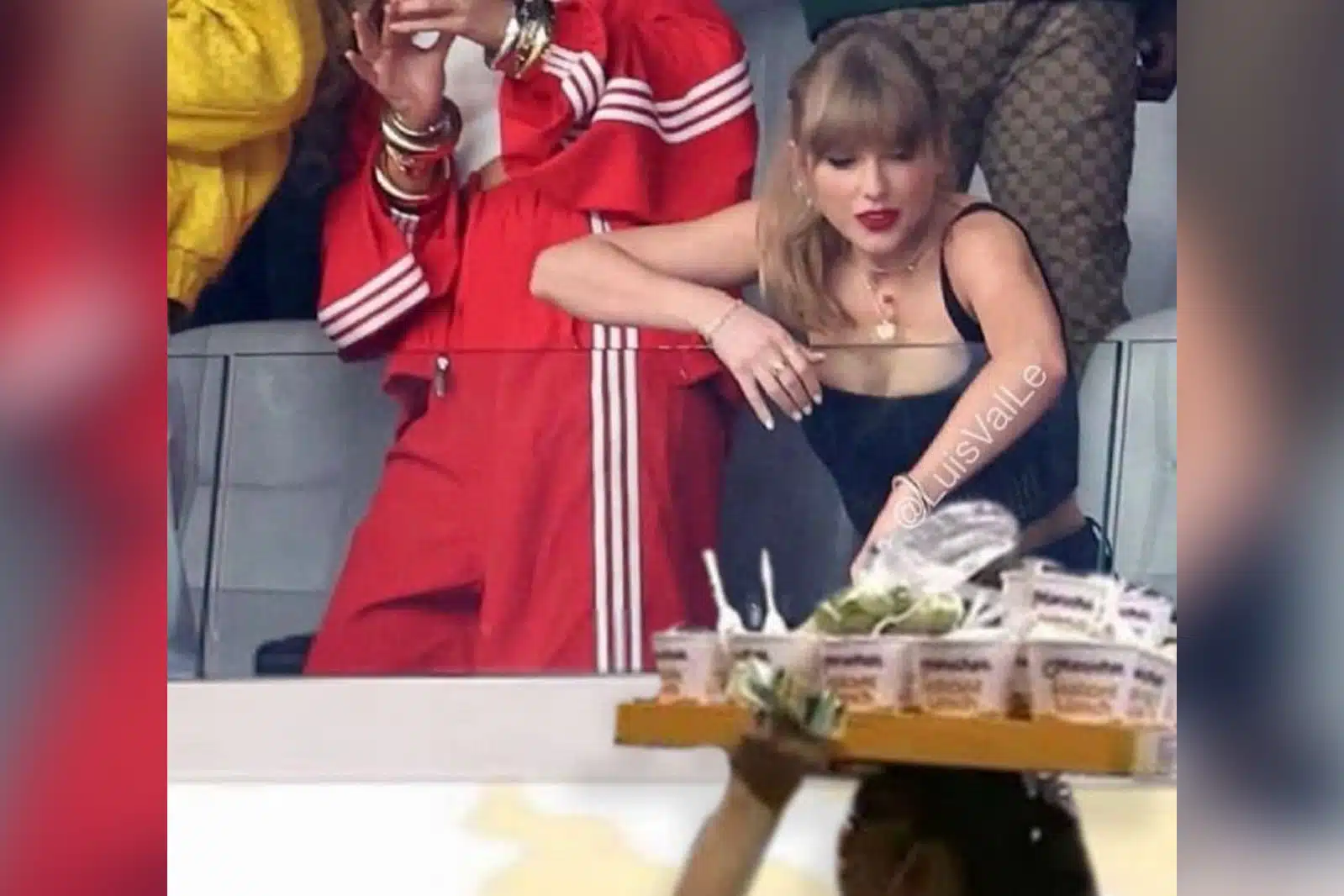 Taylor Swift y Través Kelce protagonizan memes en el Super Bowl LVIII
