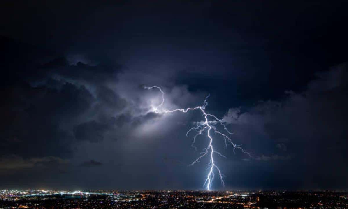 Tormentas eléctricas provocan afectaciones en Estados Unidos