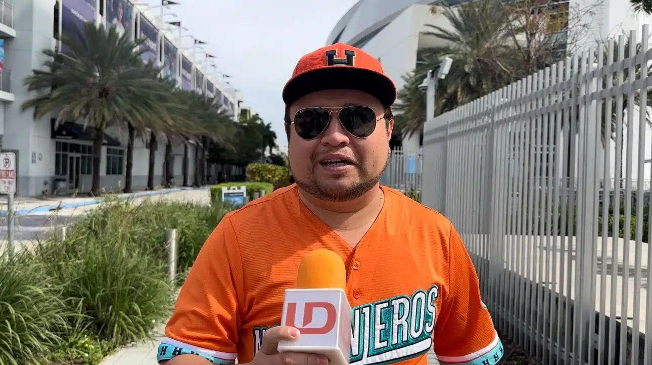 Aficionado de los naranjeros de Hermosillo en Miami