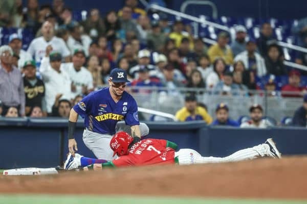 Jugadores de beisbol 