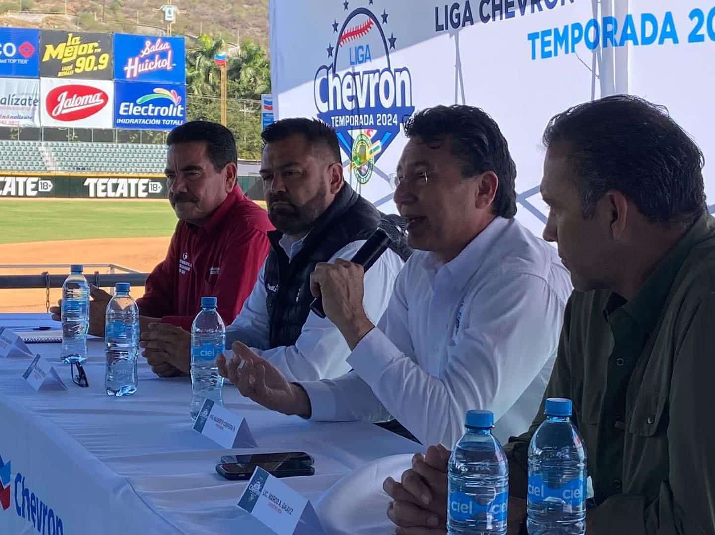 Rueda de prensa Clemente