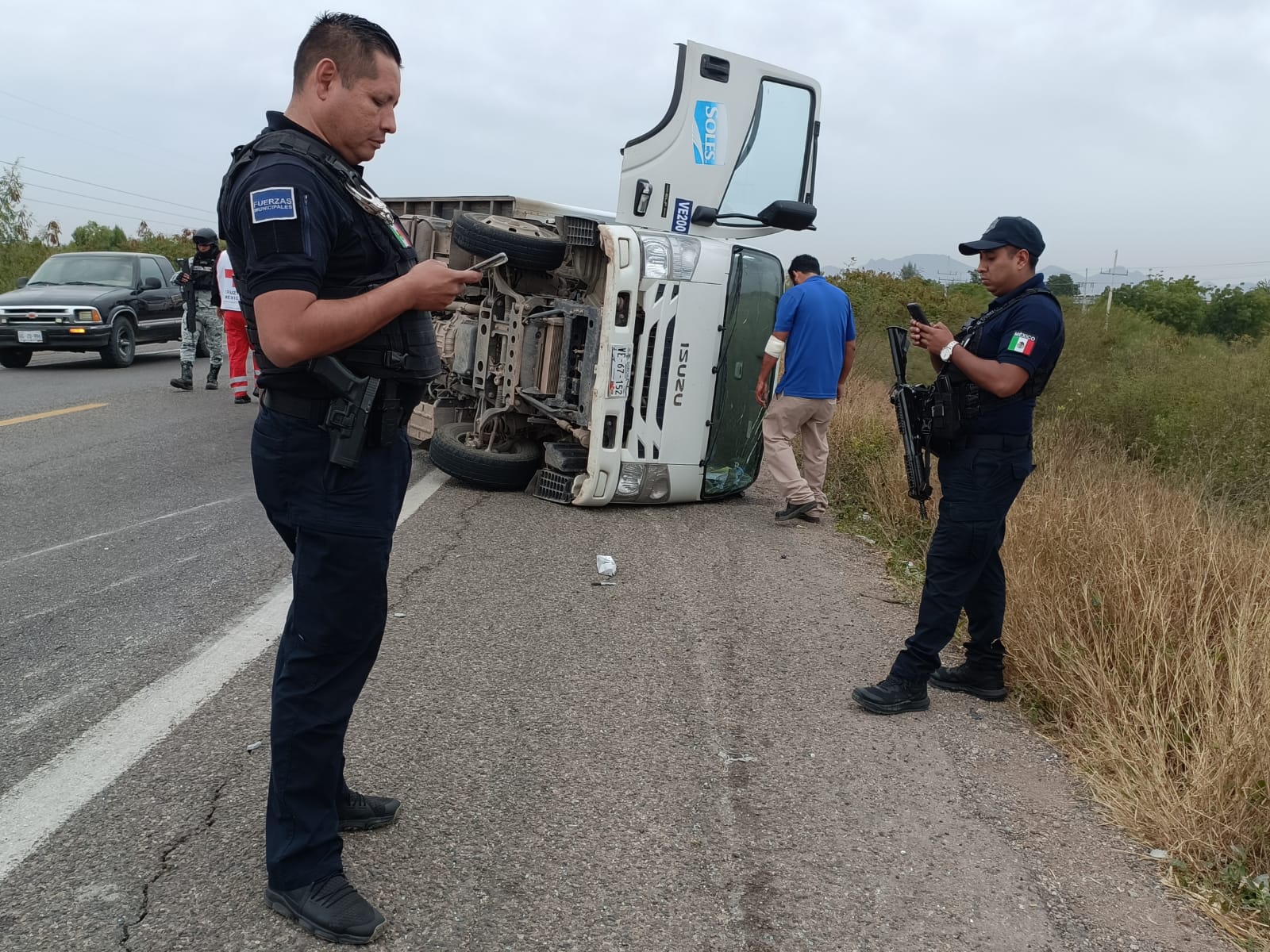 Policías en guardia