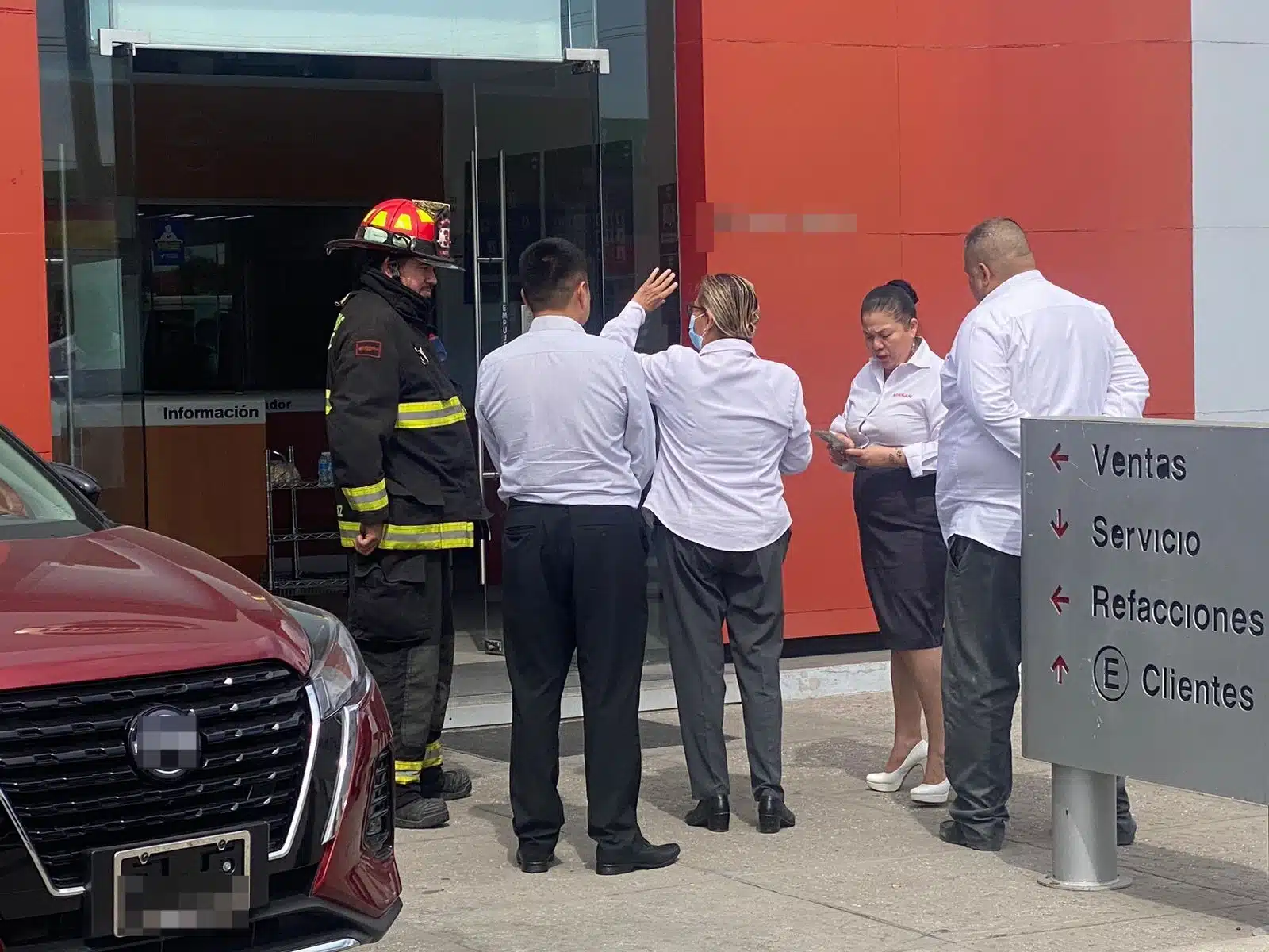 Empresa incendio y trabajadores