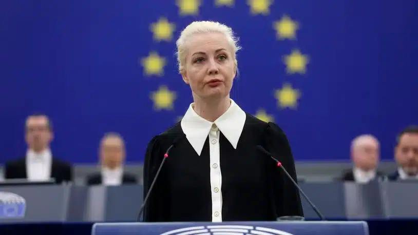 Yulia Navalnaya da un discurso en el Parlamento Europeo