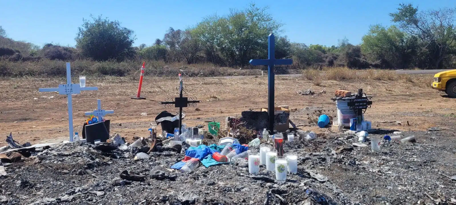 Cruces y veladoras