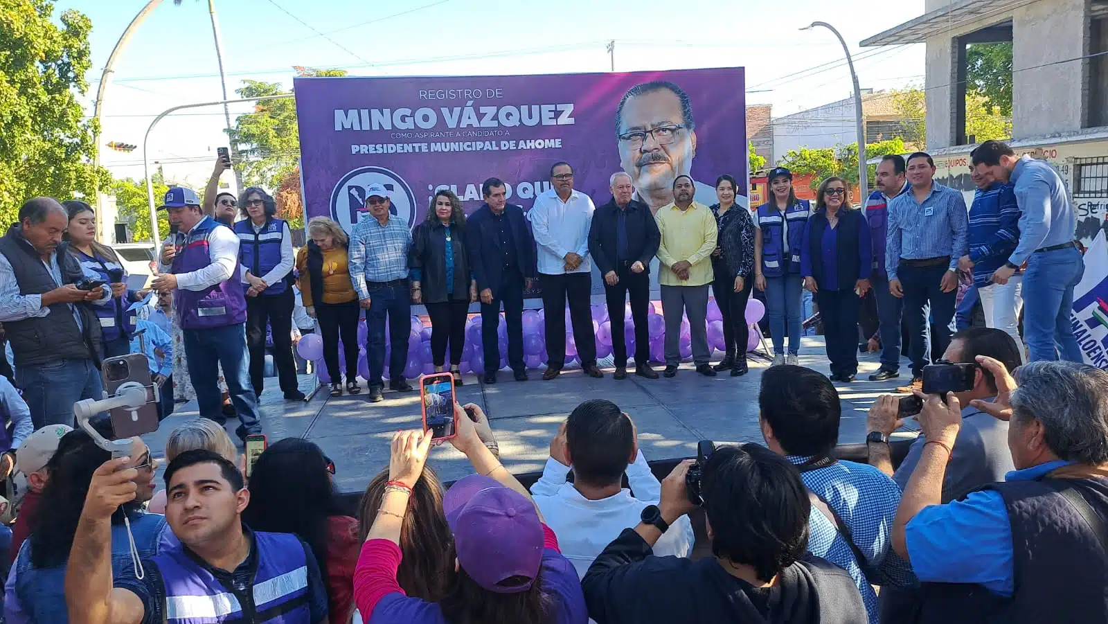 José Domingo “Mingo” Vázquez Márquez se registra formalmente como precandidato a presidente municipal de Ahome por el Partido Sinaloense -PAS-.