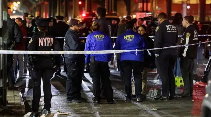 Víctima de tiroteo en metro de NY es un hombre mexicano