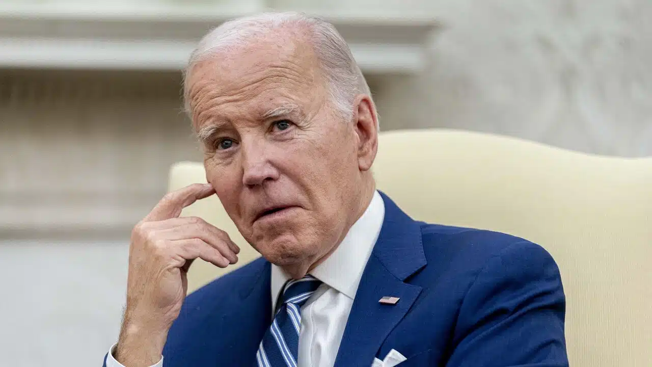 Piden a Kamala Harris inhabilitar a Biden como presidente