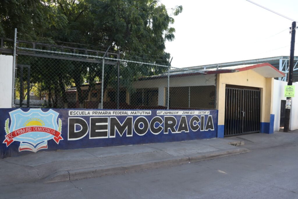 Escuela Primaria Federal Democracia