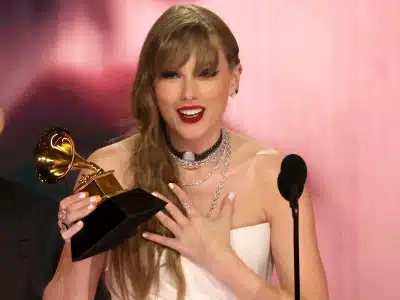 ¡Rompió récord! Taylor Swift se lleva el Grammy en Álbum del Año y anuncia nuevo disco