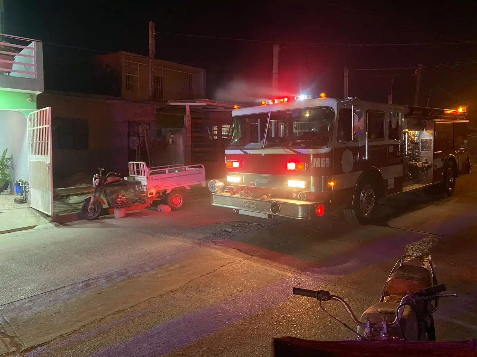 Camión de Bomberos en el lugar de los hechos