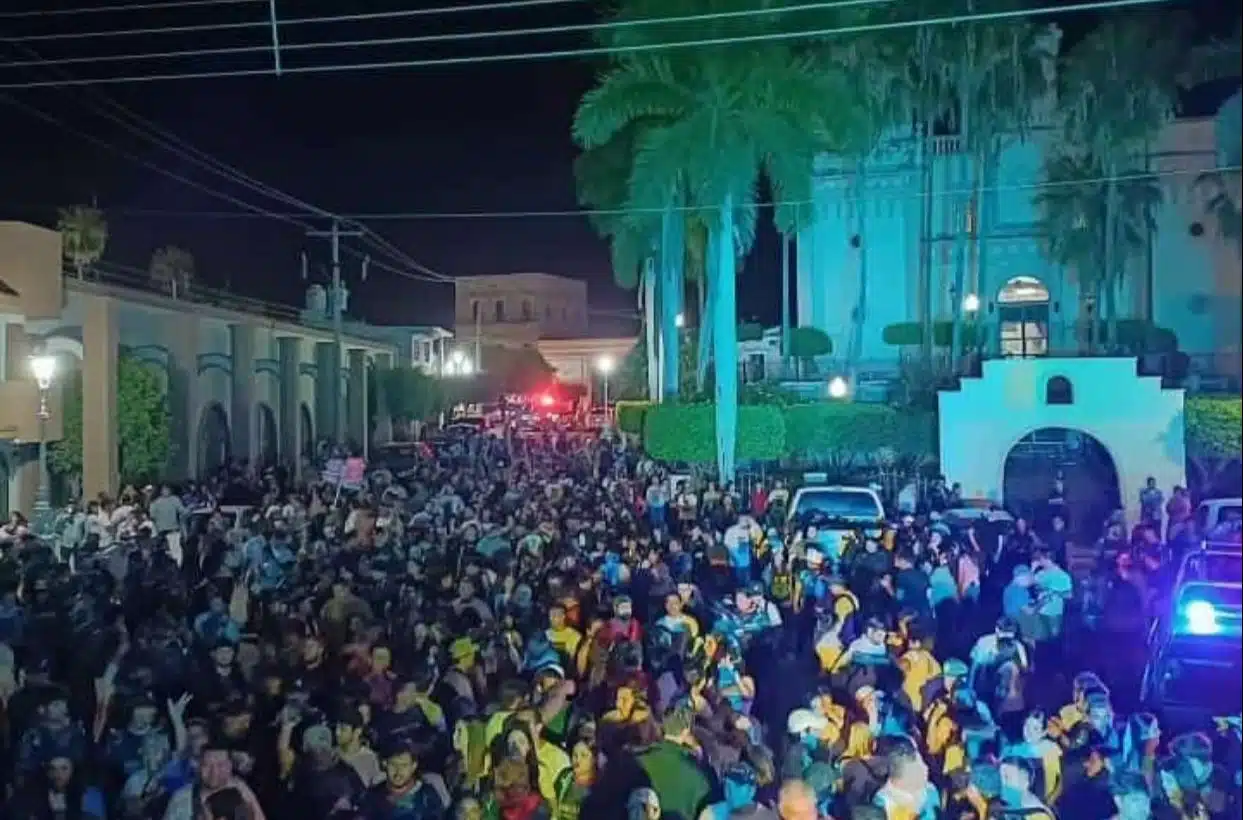 Una gran afluencia de visitantes se mostró en el municipio, así como la presencia de las autoridades en esta Semana Santa en San Ignacio