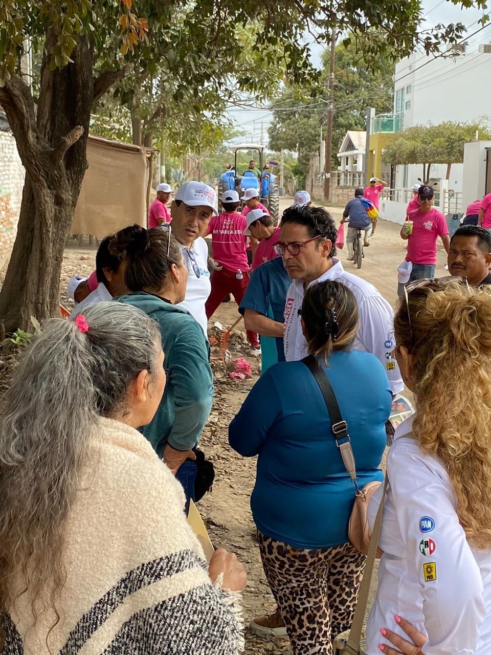 Recorrido de Juan Alfonso Mejía en la colonia Benito Juárez